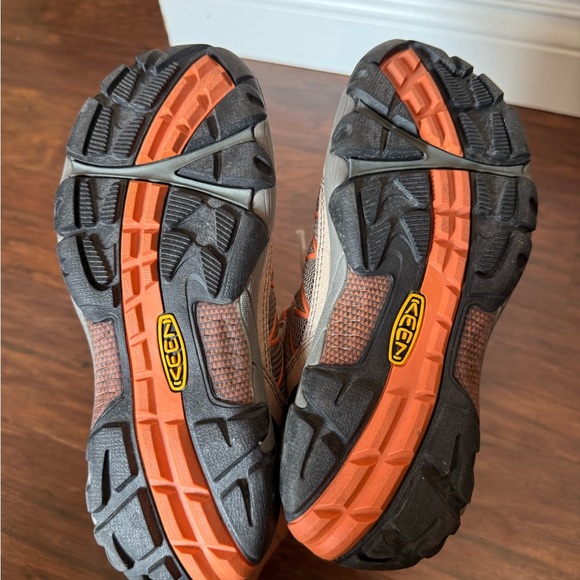Keen Verdi II Mid Hiking Boots-Like New-Size 6 Tan and Orange - Picture 6 of 11